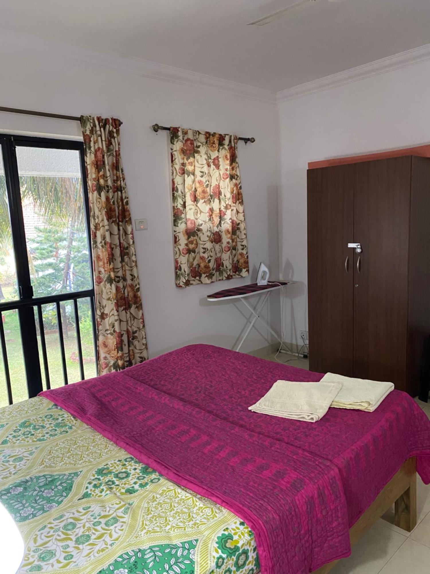 Riviera Hermitage Anjuna Exterior photo